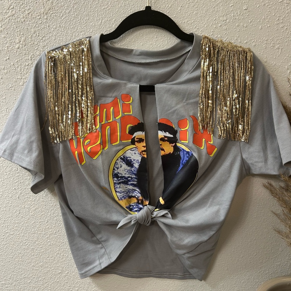 Cropped, Tied Prince shirt with tassles. ✨